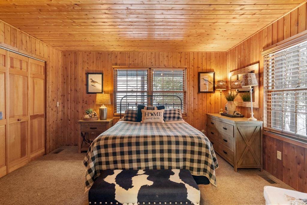 460 Brien Lane Indian River MI 49749