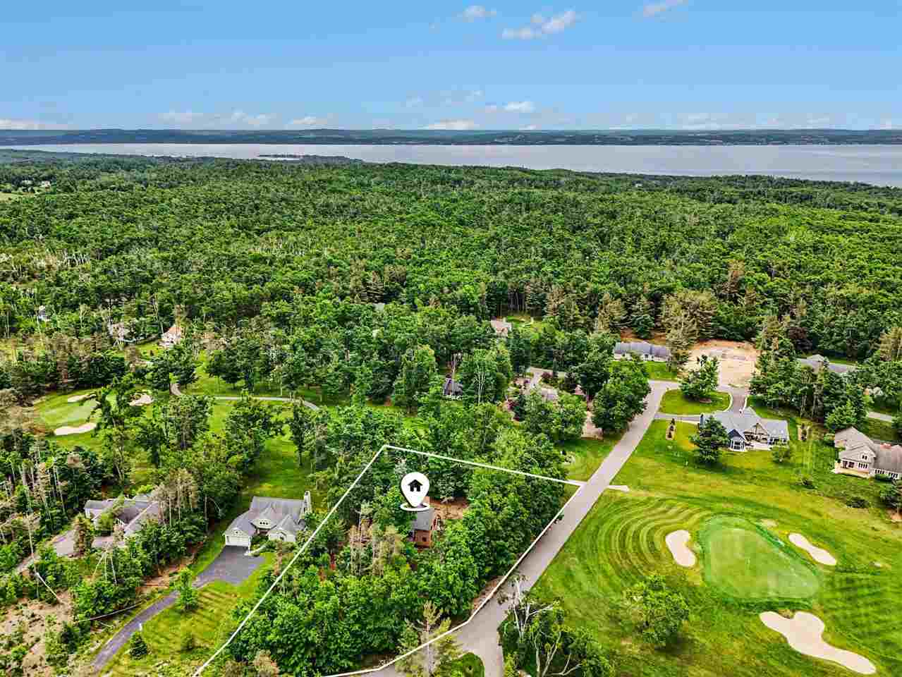 2096 Pinecrest Street Harbor Springs MI 49740