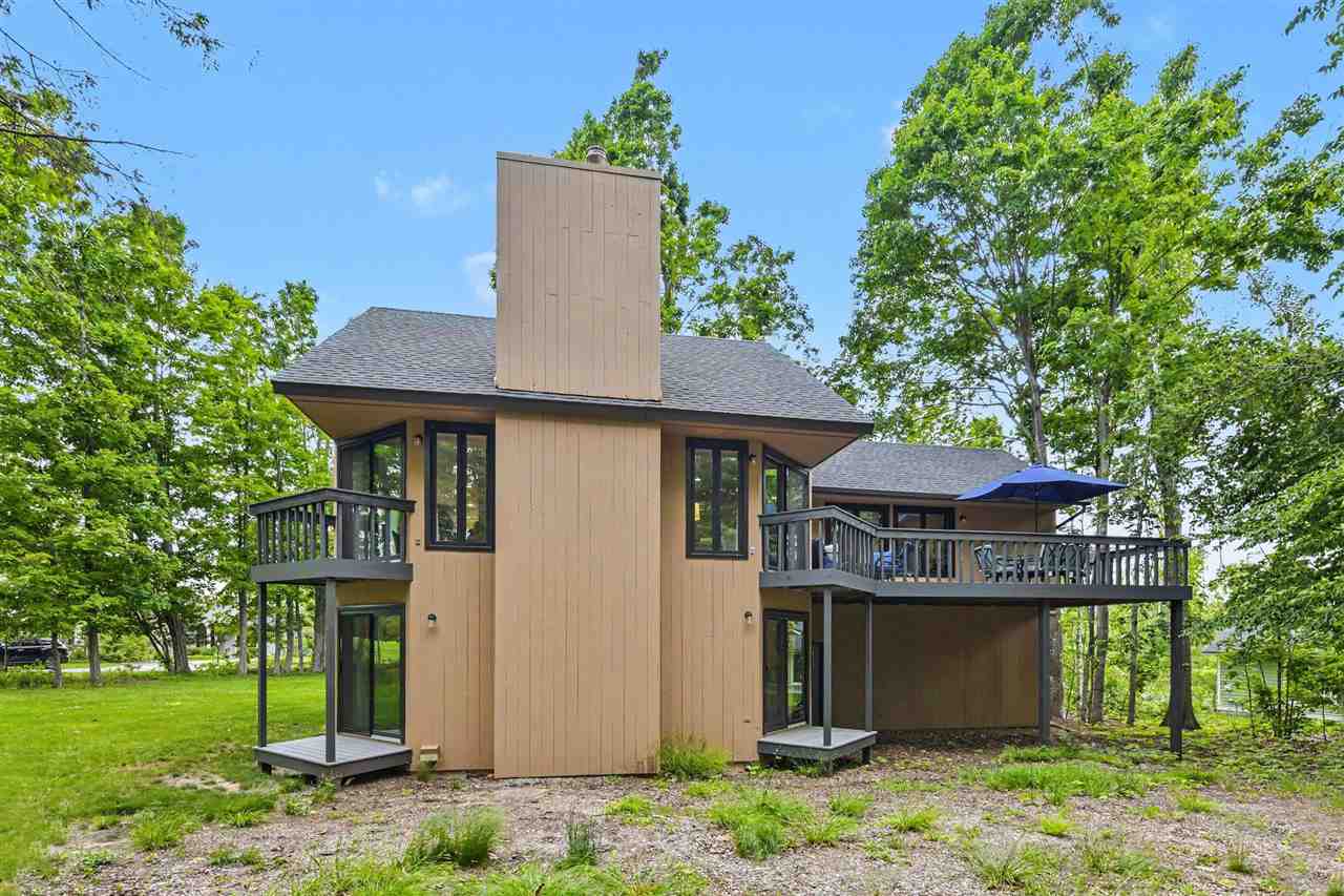 2096 Pinecrest Street Harbor Springs MI 49740