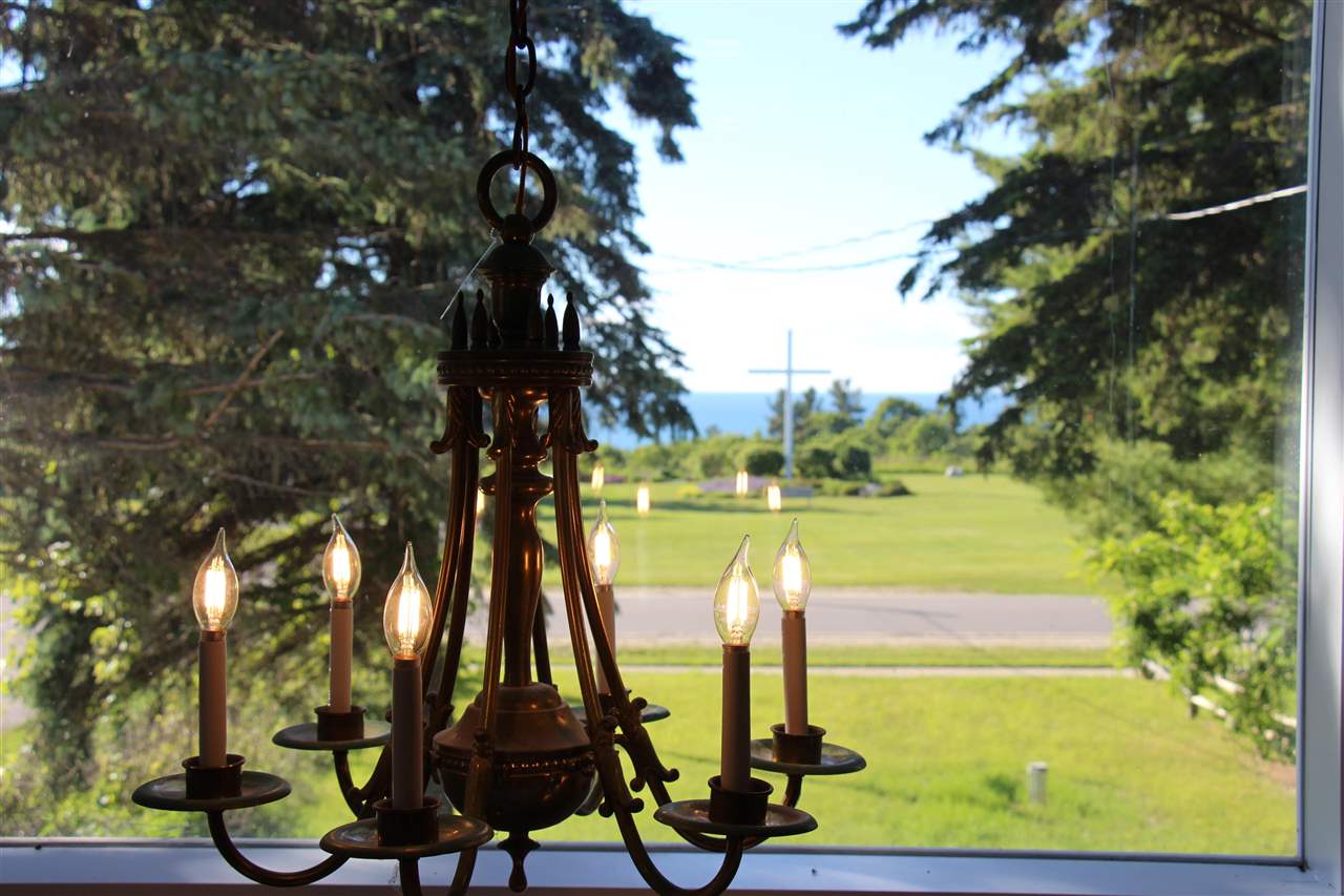 6538 N Lake Shore Drive Harbor Springs MI 49740