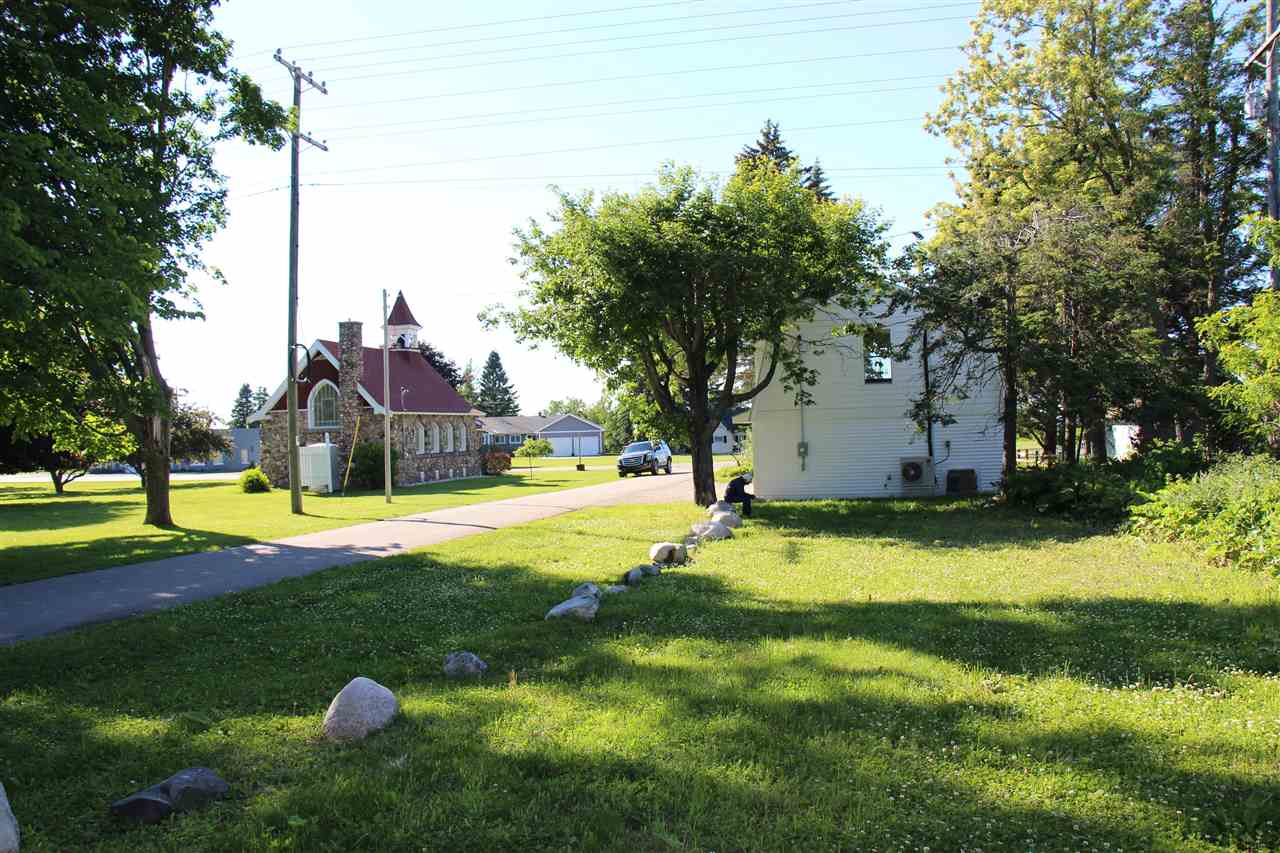 6538 N Lake Shore Drive Harbor Springs MI 49740
