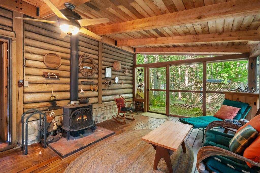9770 Hemlock Trail Harbor Springs MI 49740