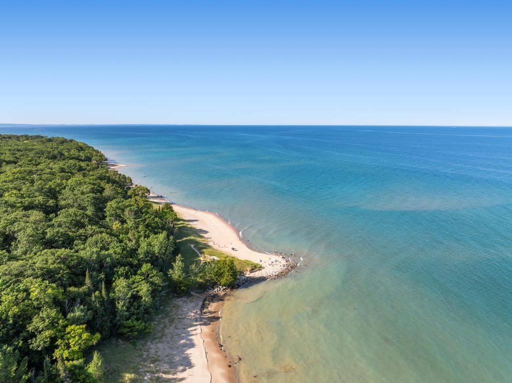 9770 Hemlock Trail Harbor Springs MI 49740