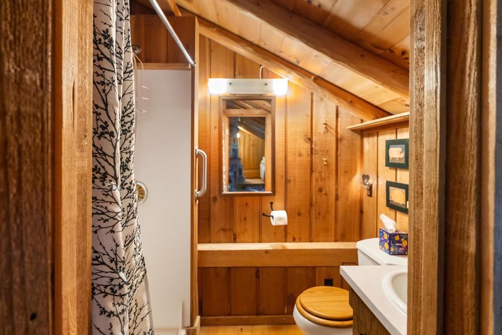9770 Hemlock Trail Harbor Springs MI 49740