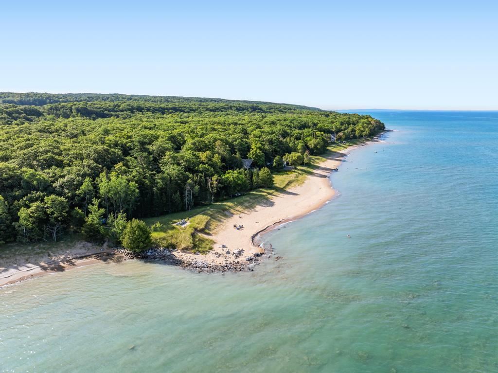 9770 Hemlock Trail Harbor Springs MI 49740