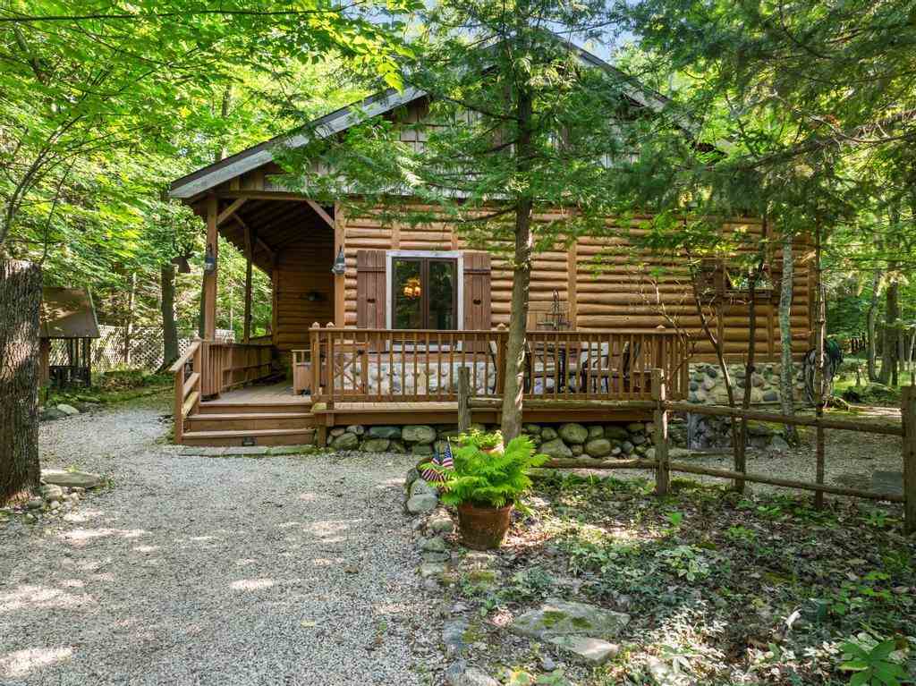 9770 Hemlock Trail Harbor Springs MI 49740