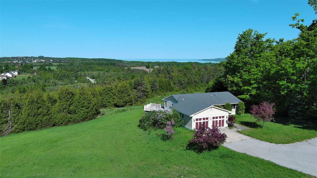415 Alcan Drive Petoskey MI 49770