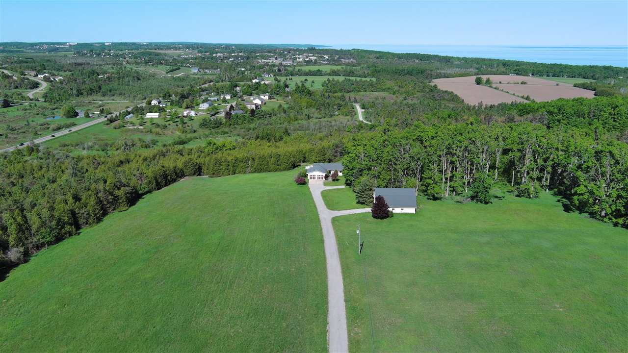 415 Alcan Drive Petoskey MI 49770