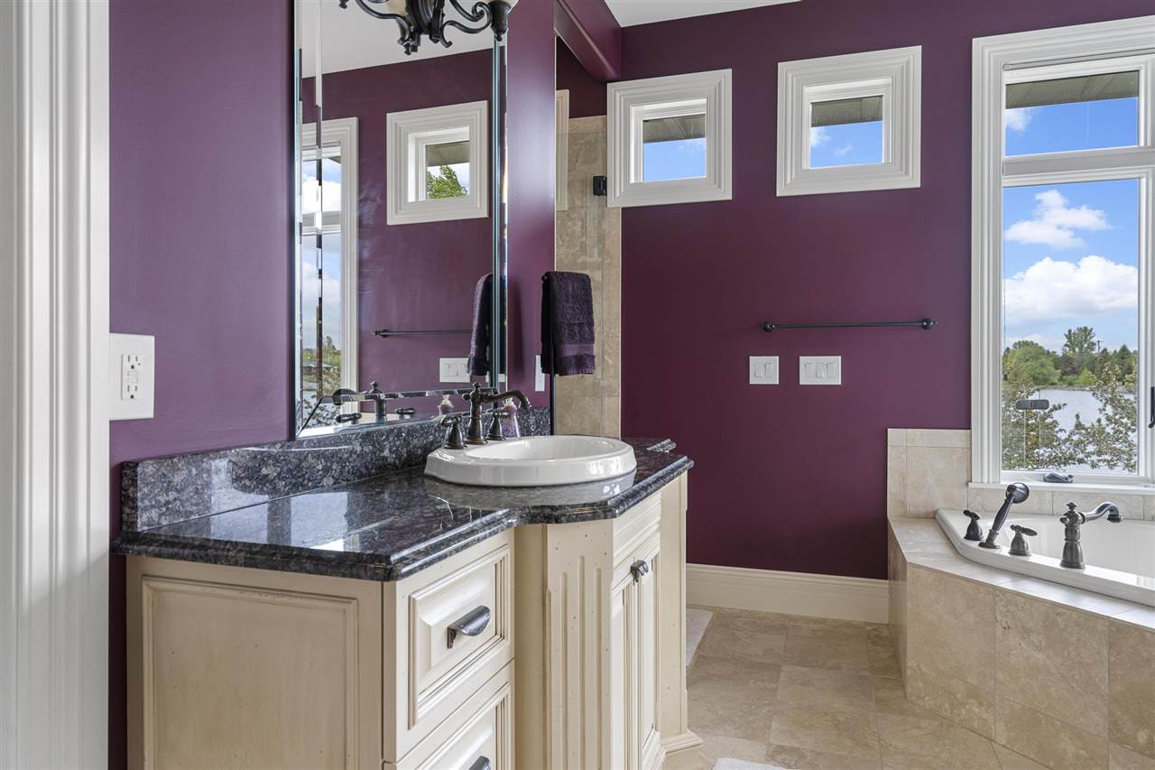 1439 Lindburgh Lane Cheboygan MI 49721