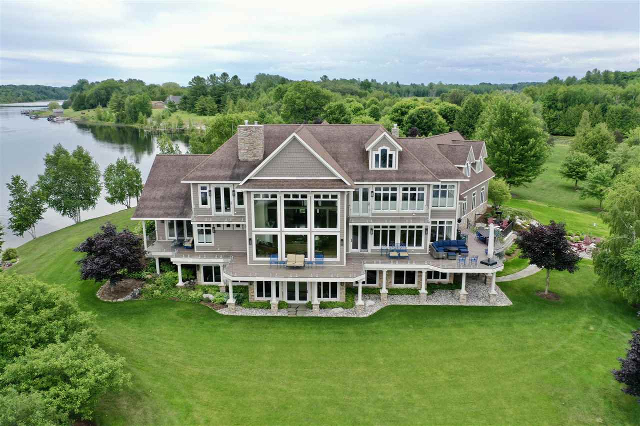 1439 Lindburgh Lane Cheboygan MI 49721