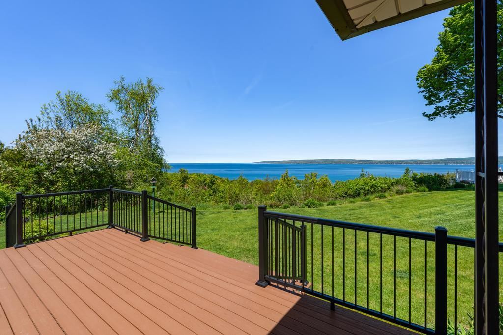 2640 W Sheridan Road Petoskey MI 49770