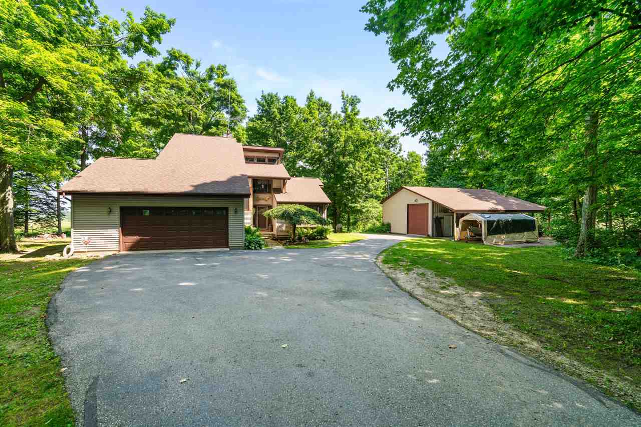 8445 Stolt Road Charlevoix MI 49720