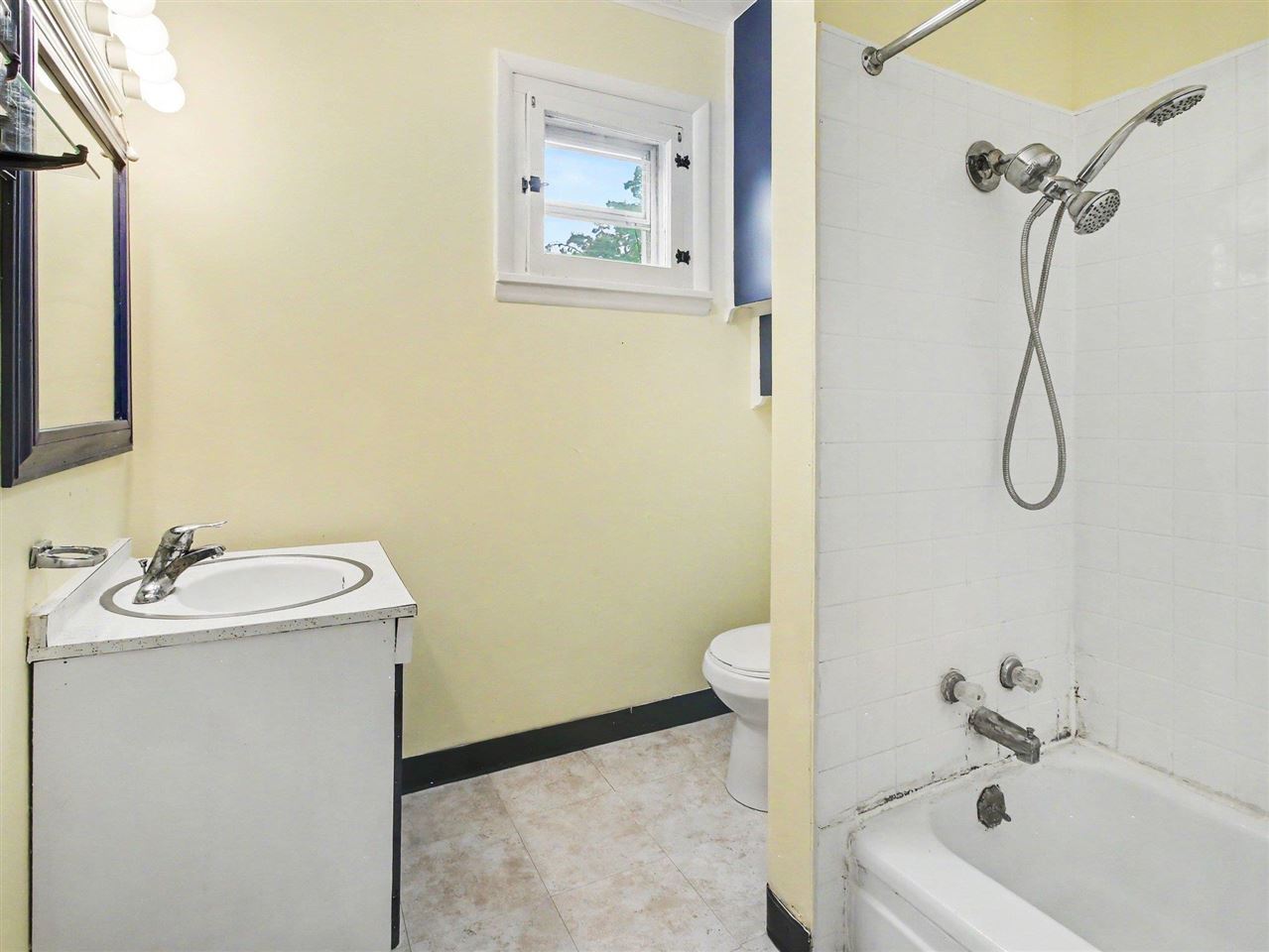 512 W Jefferson Petoskey MI 49770