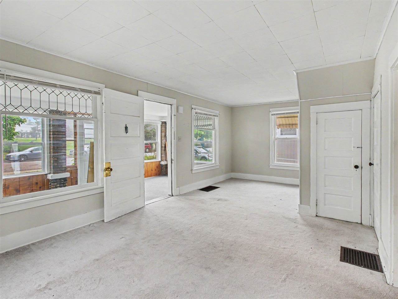 512 W Jefferson Petoskey MI 49770