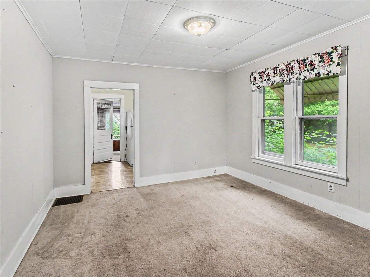 512 W Jefferson Petoskey MI 49770