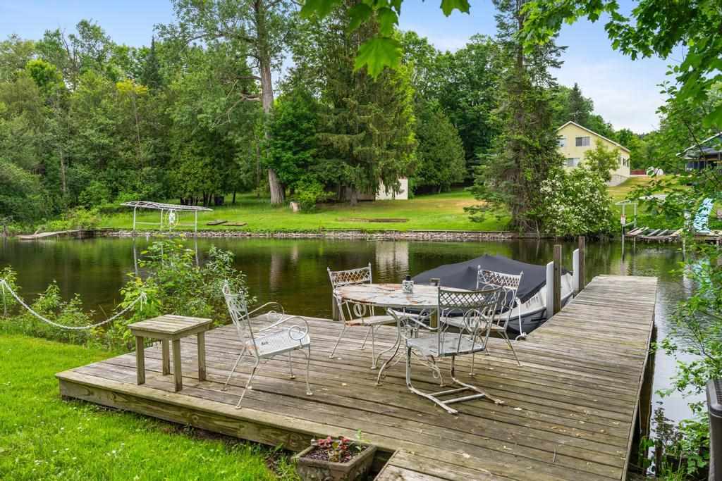 7752 & 7754 Maple Street Central Lake MI 49622