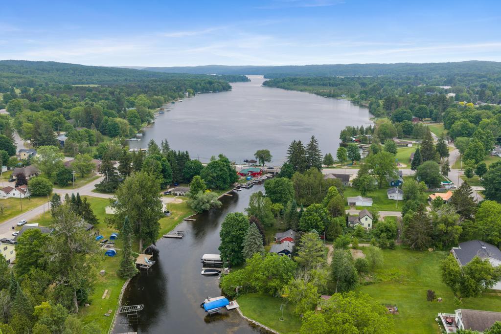 7752 & 7754 Maple Street Central Lake MI 49622