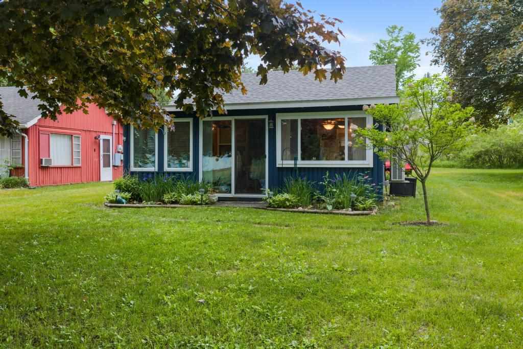 7752 & 7754 Maple Street Central Lake MI 49622