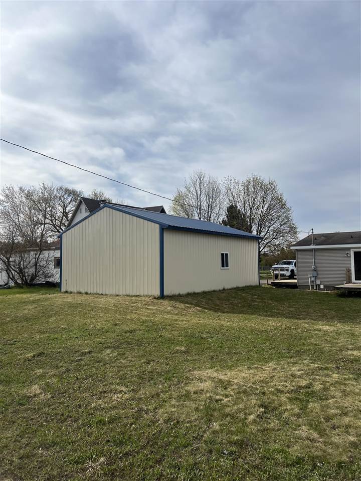 6615 Mill Street Pellston MI 49769