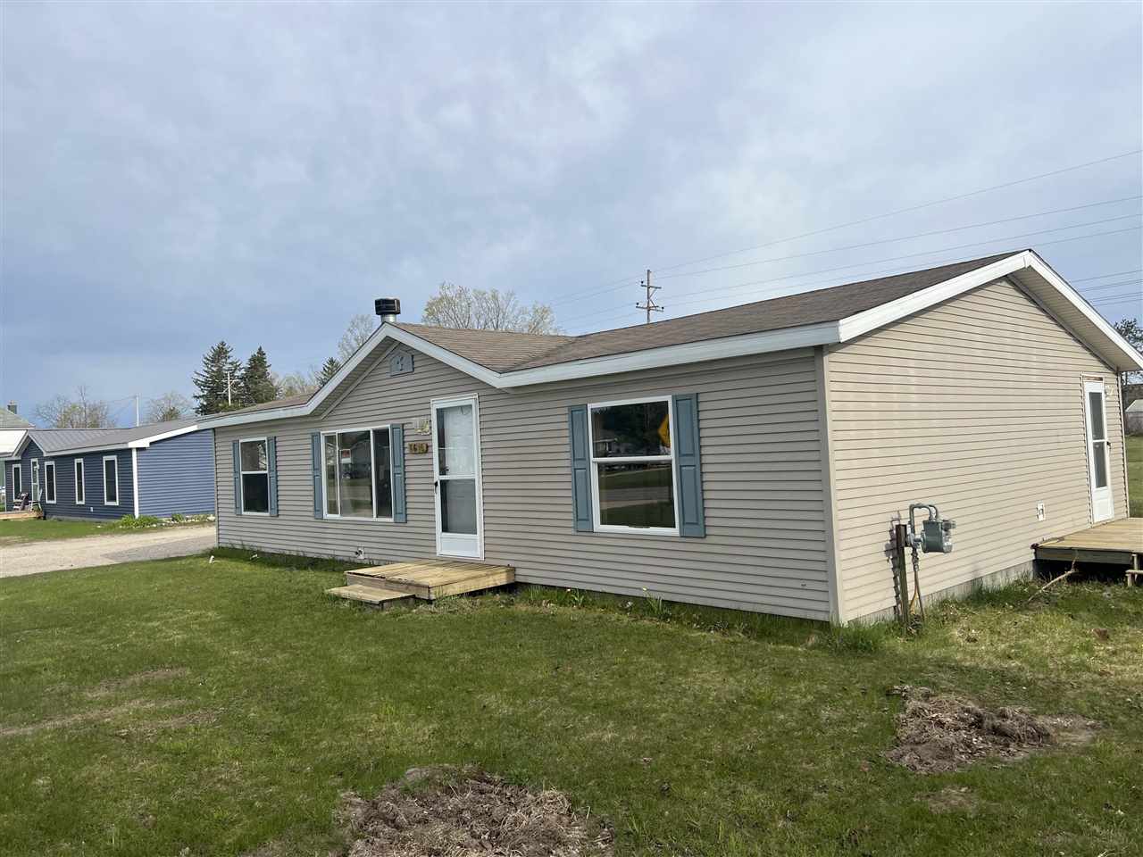 6615 Mill Street Pellston MI 49769
