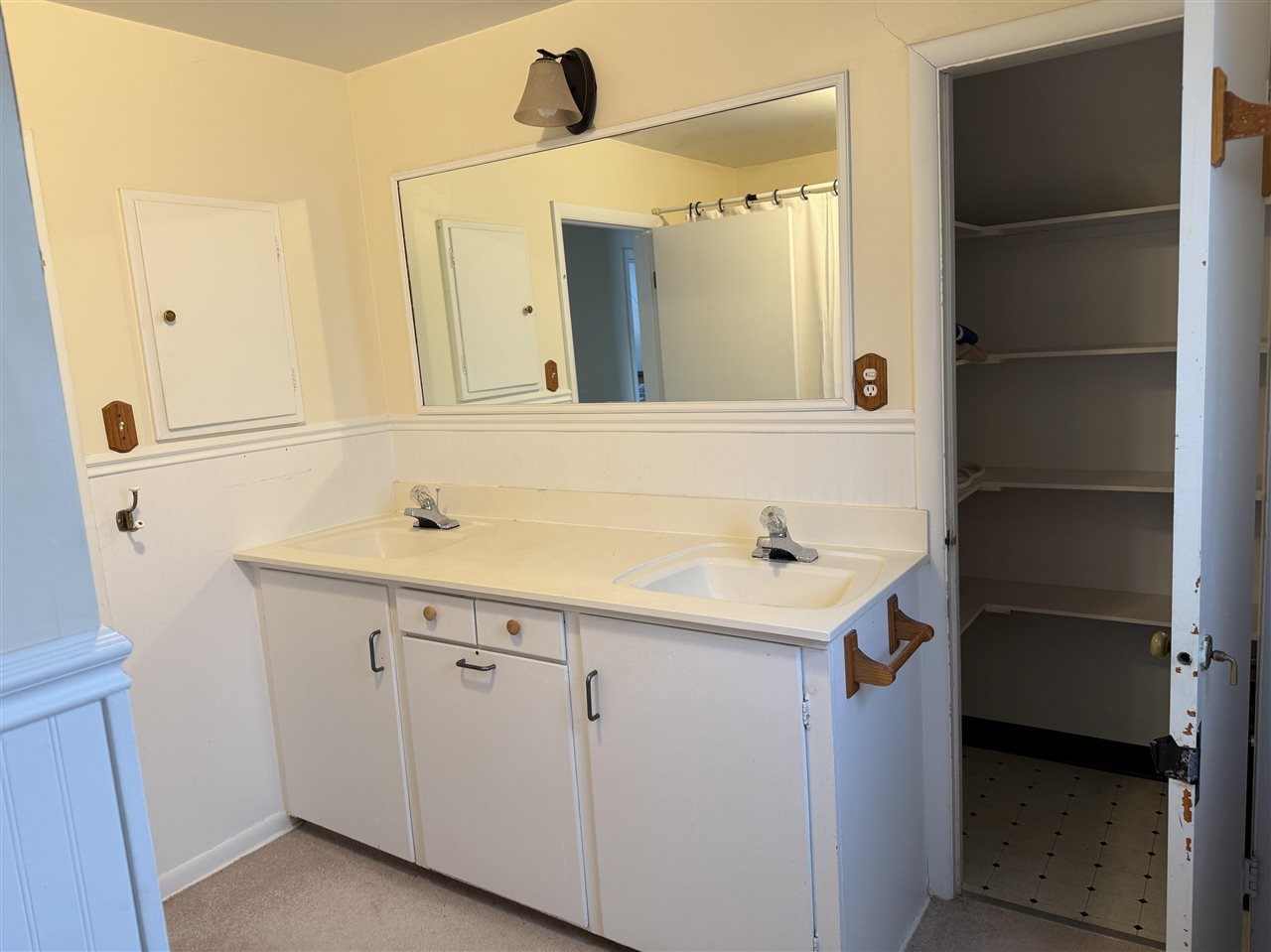 114 E Hurlbut Avenue Charlevoix MI 49720