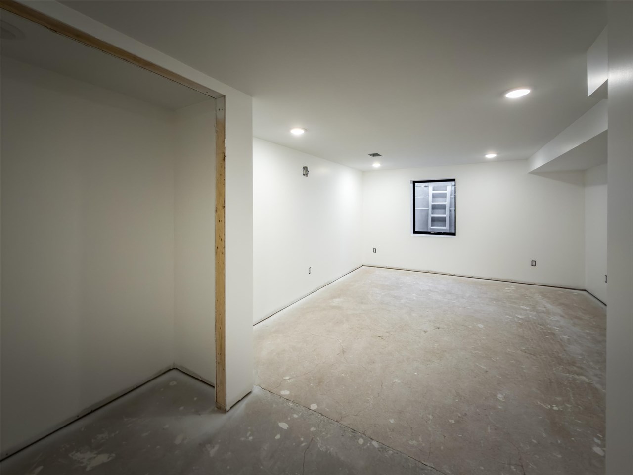 8803 Carter Road Cheboygan MI 49721