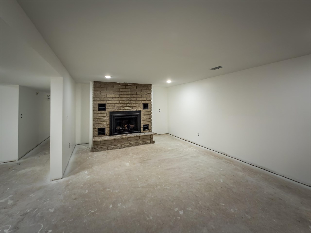 8803 Carter Road Cheboygan MI 49721