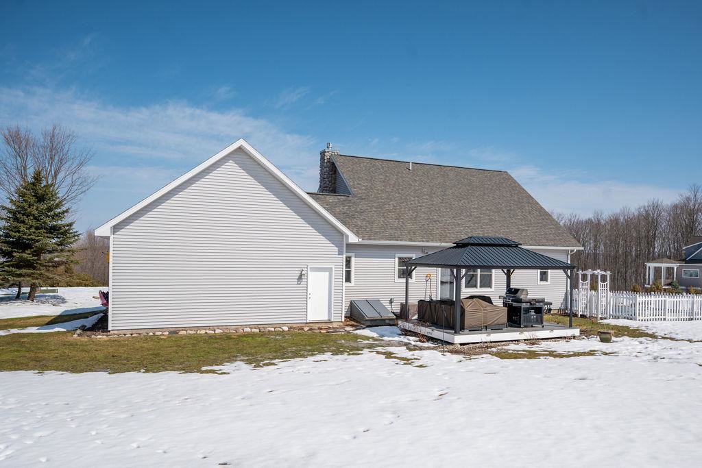 338 Bluewater Trail Boyne City MI 49712