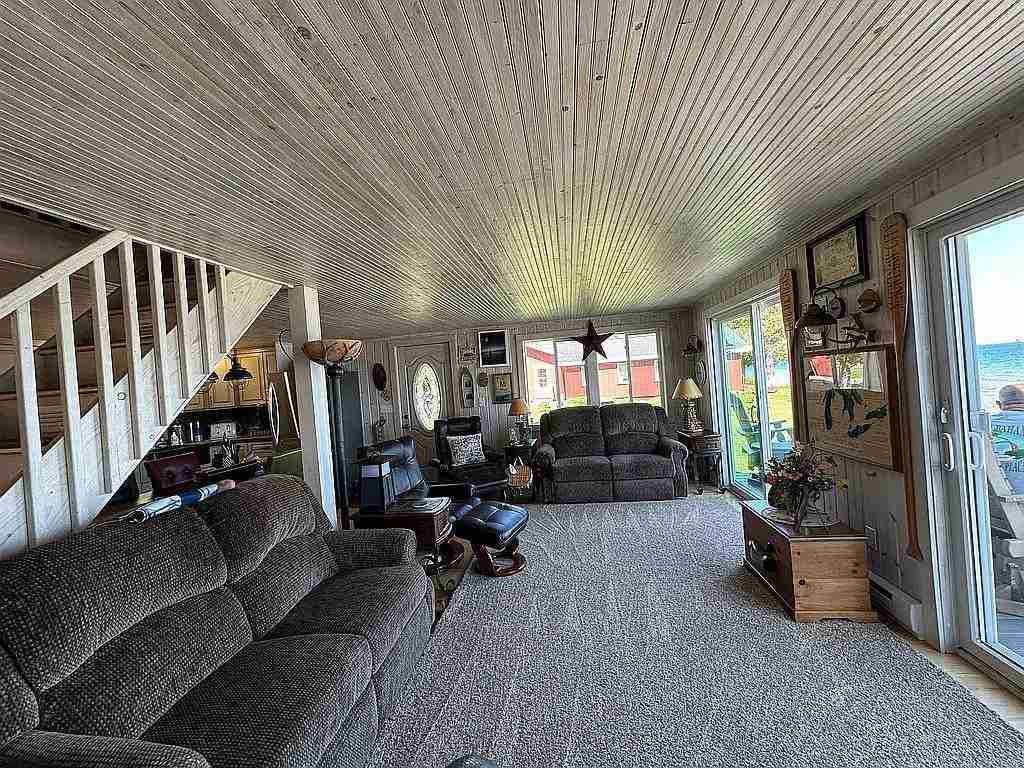 3214 Wenningway Mackinaw City MI 49701
