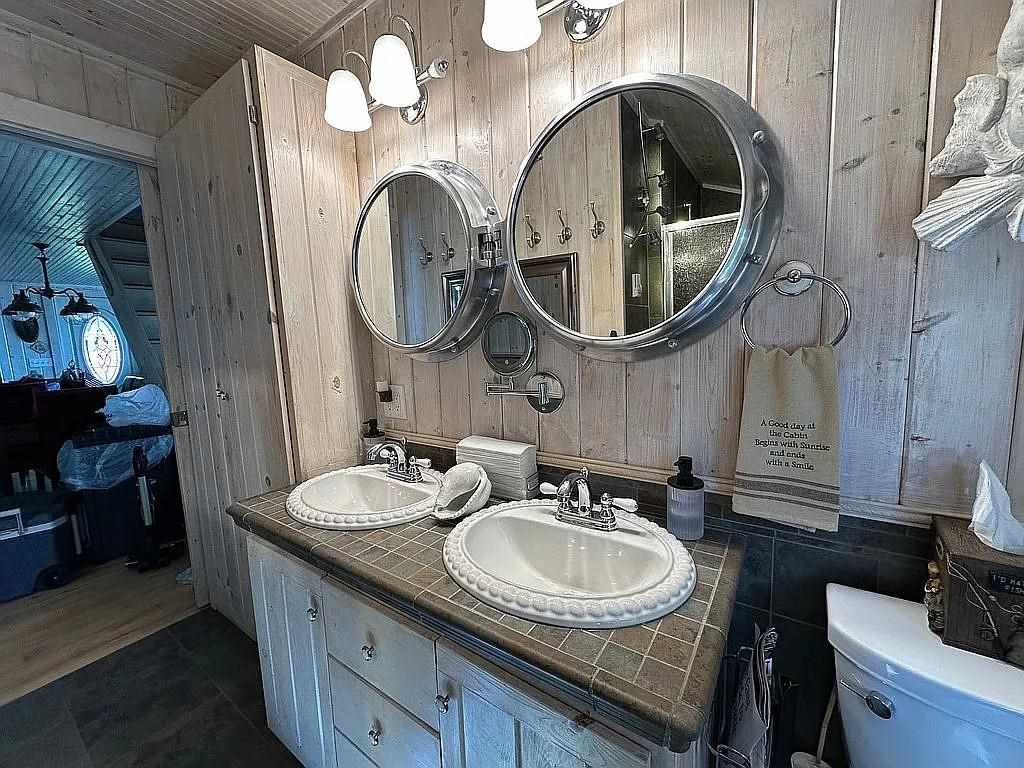 3214 Wenningway Mackinaw City MI 49701