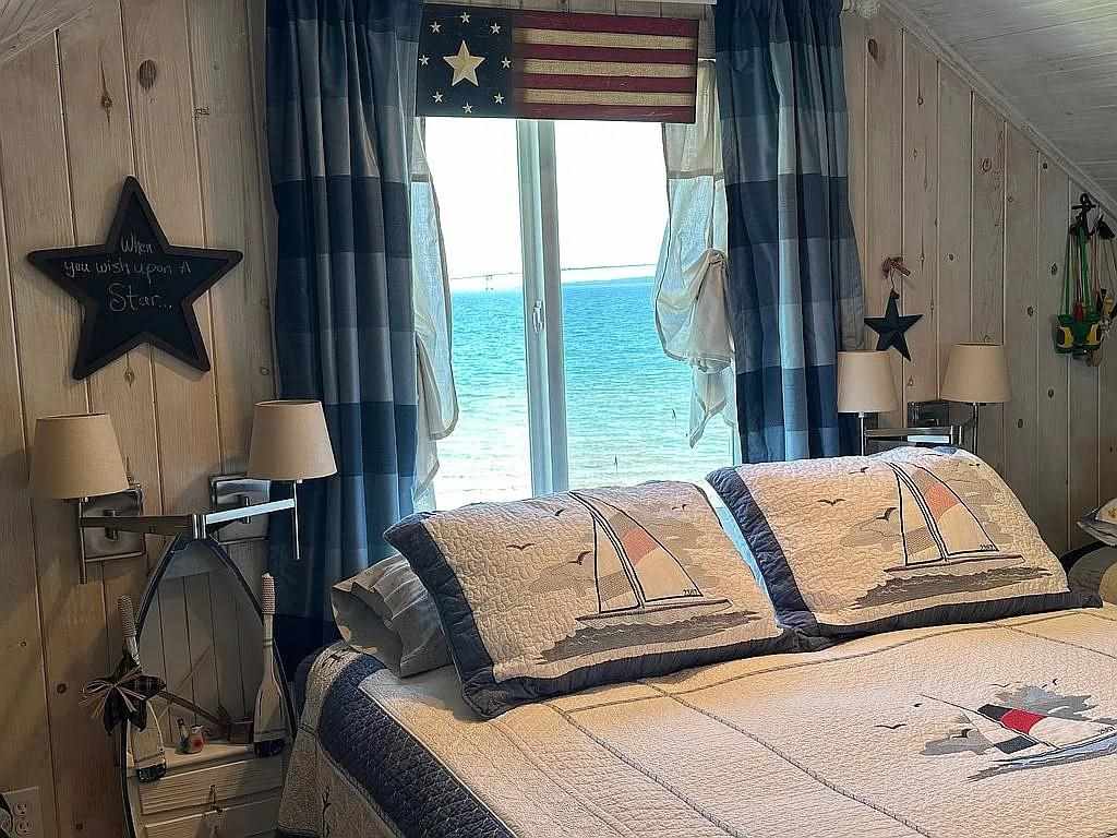 3214 Wenningway Mackinaw City MI 49701