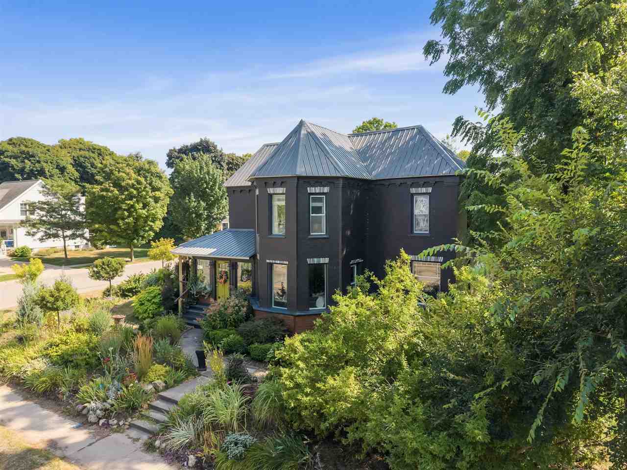108 Petoskey Avenue Charlevoix MI 49720