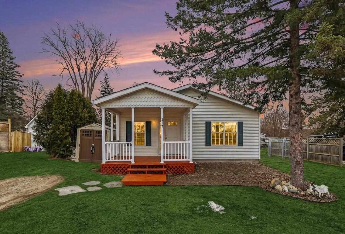 317 Maple Street East Jordan MI 49727