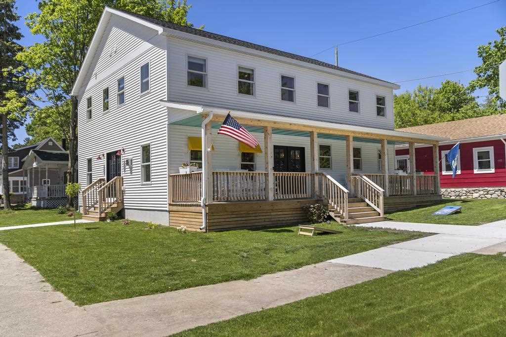 401 Antrim Street Charlevoix MI 49720