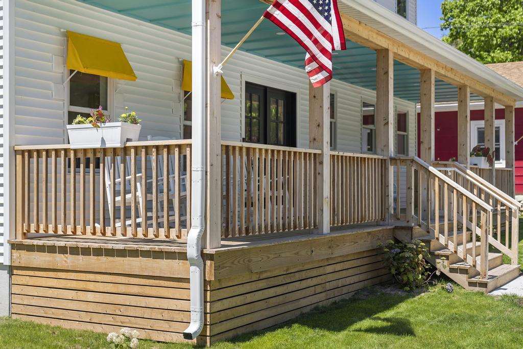 401 Antrim Street Charlevoix MI 49720