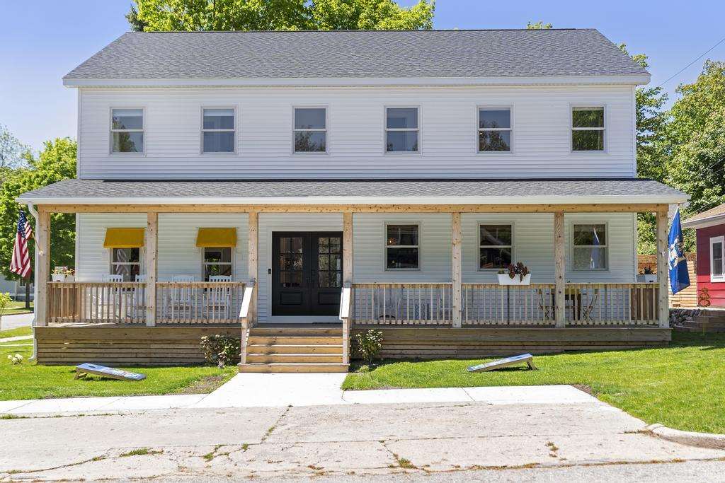 401 Antrim Street Charlevoix MI 49720