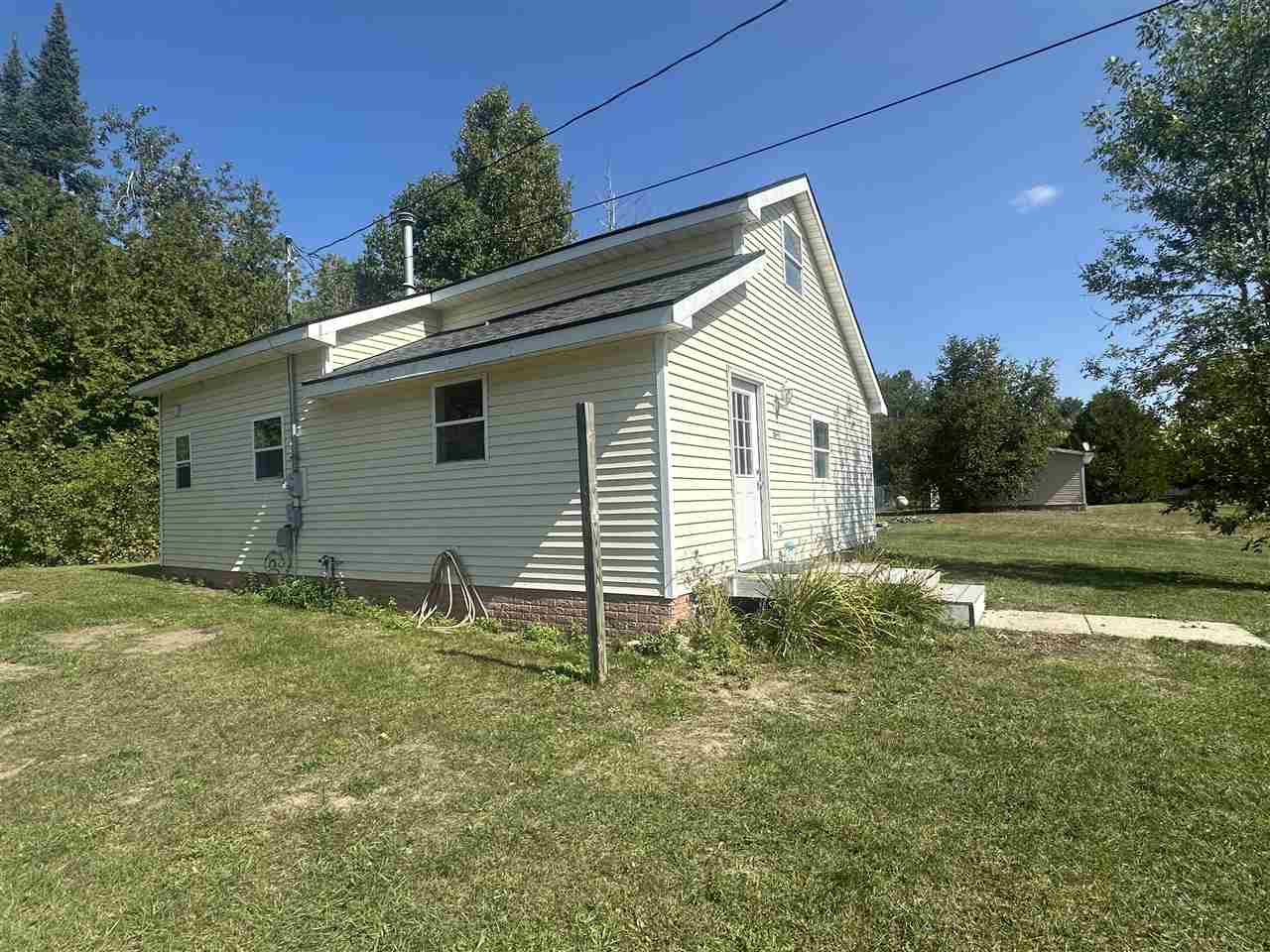 8843 Blumke Road Alanson MI 49706