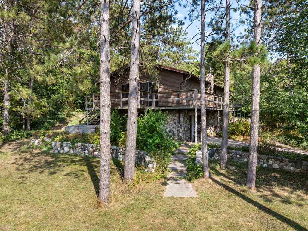 9601 Maple Grove Road Charlevoix MI 49720