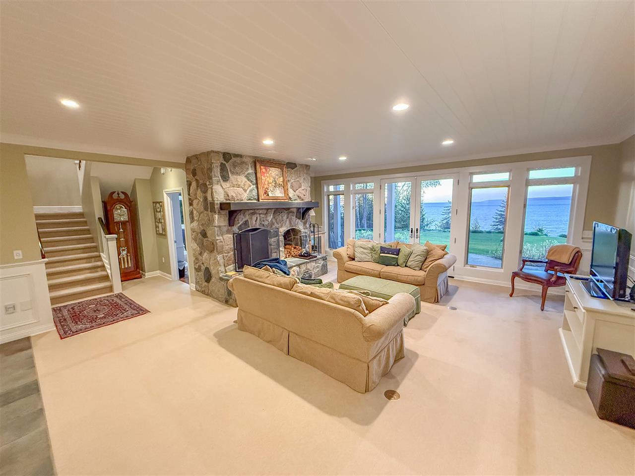 6714 N Preserve Drive Bay Harbor MI 49770