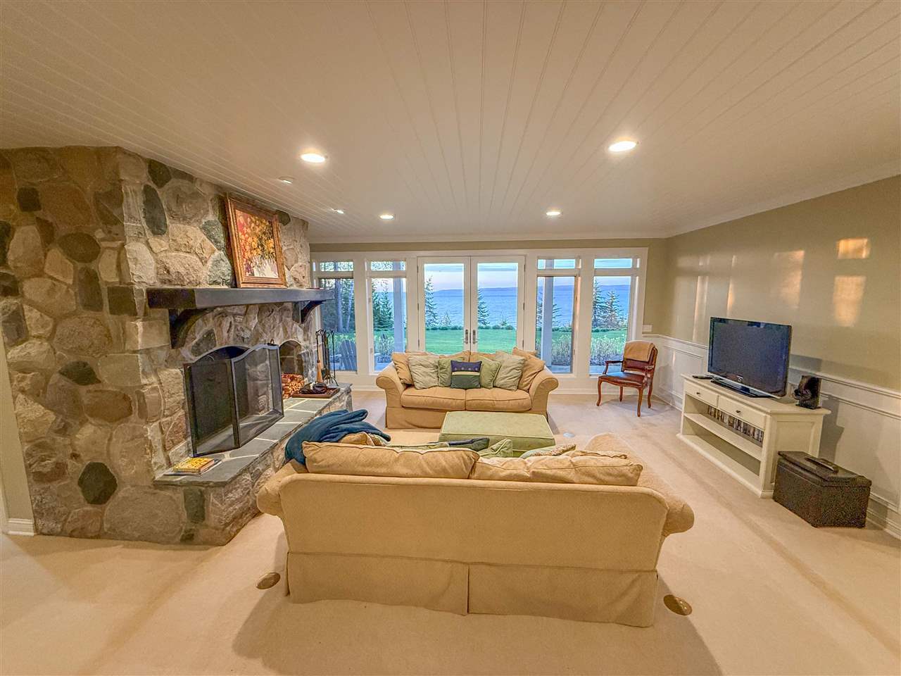 6714 N Preserve Drive Bay Harbor MI 49770