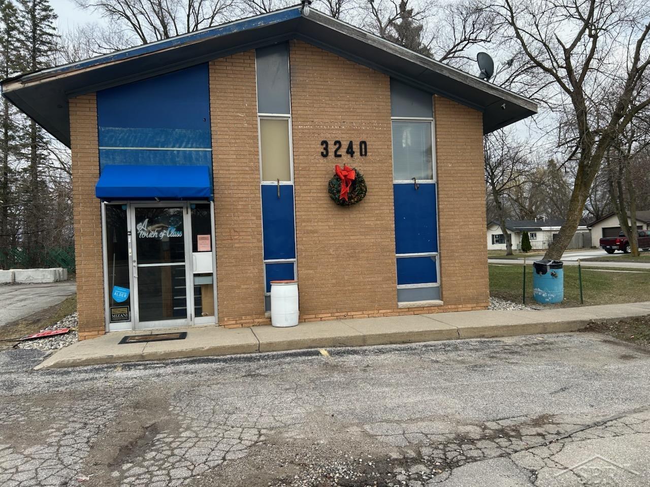3240 Sheridan Avenue Saginaw City MI 48601