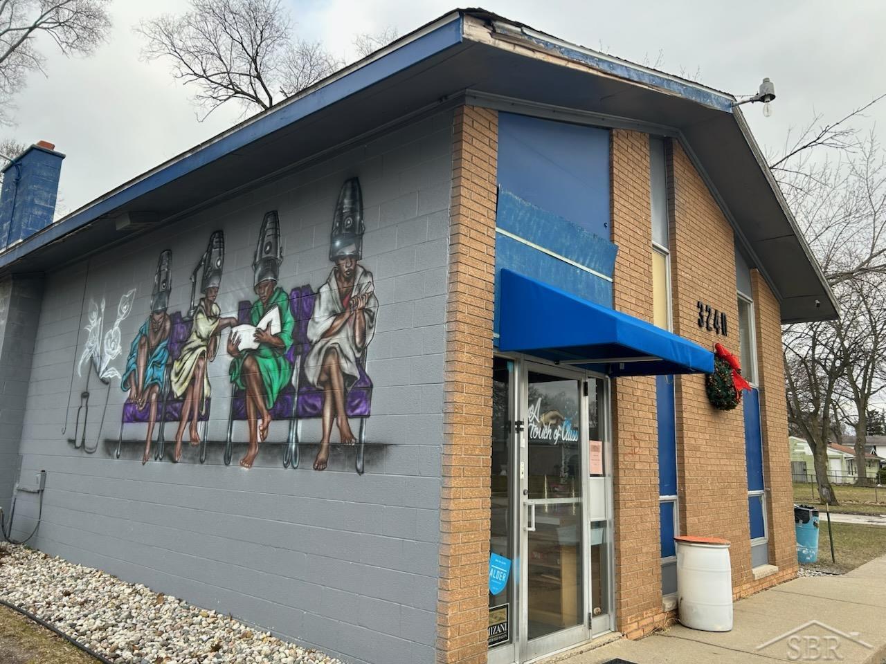 3240 Sheridan Avenue Saginaw City MI 48601