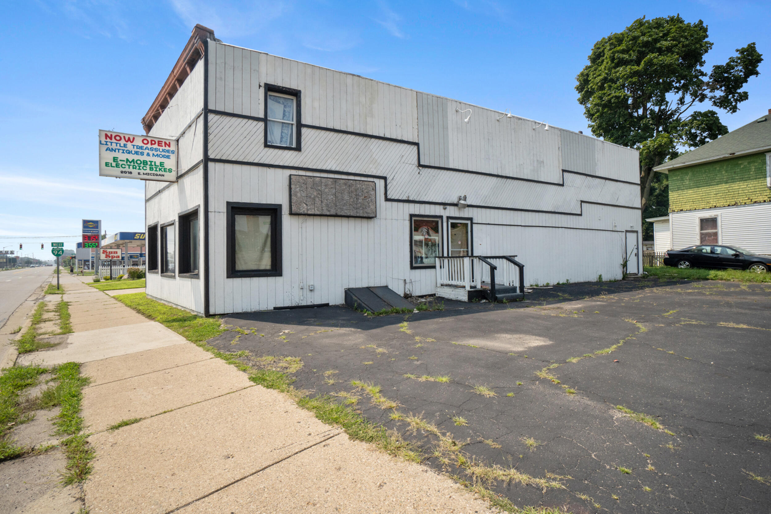 2016 E Michigan Avenue Jackson City MI 49202