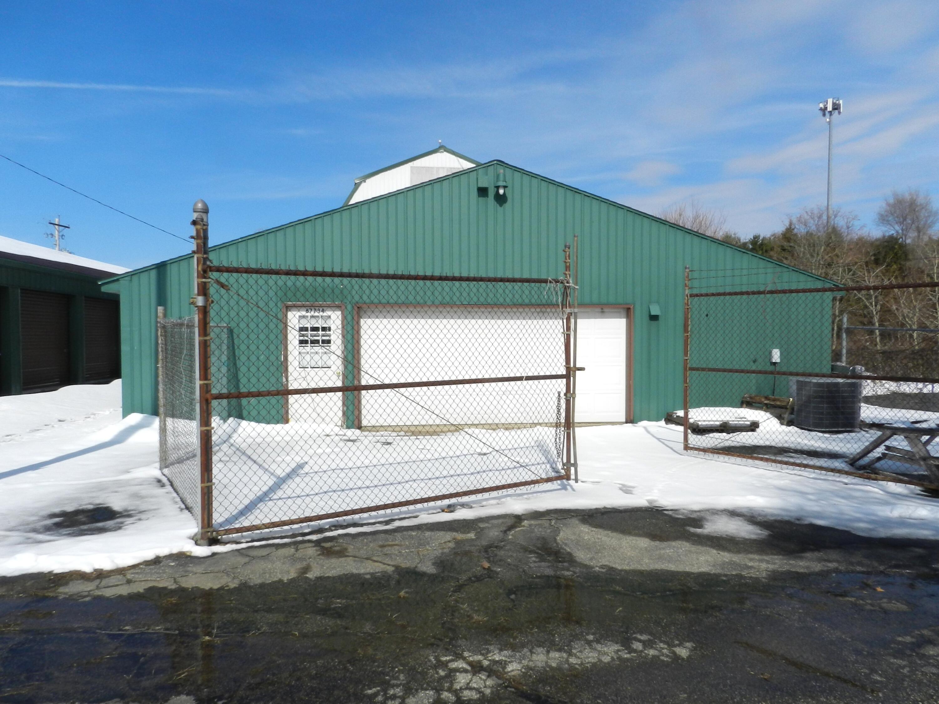 67734 M-152 Keeler Township MI 49047