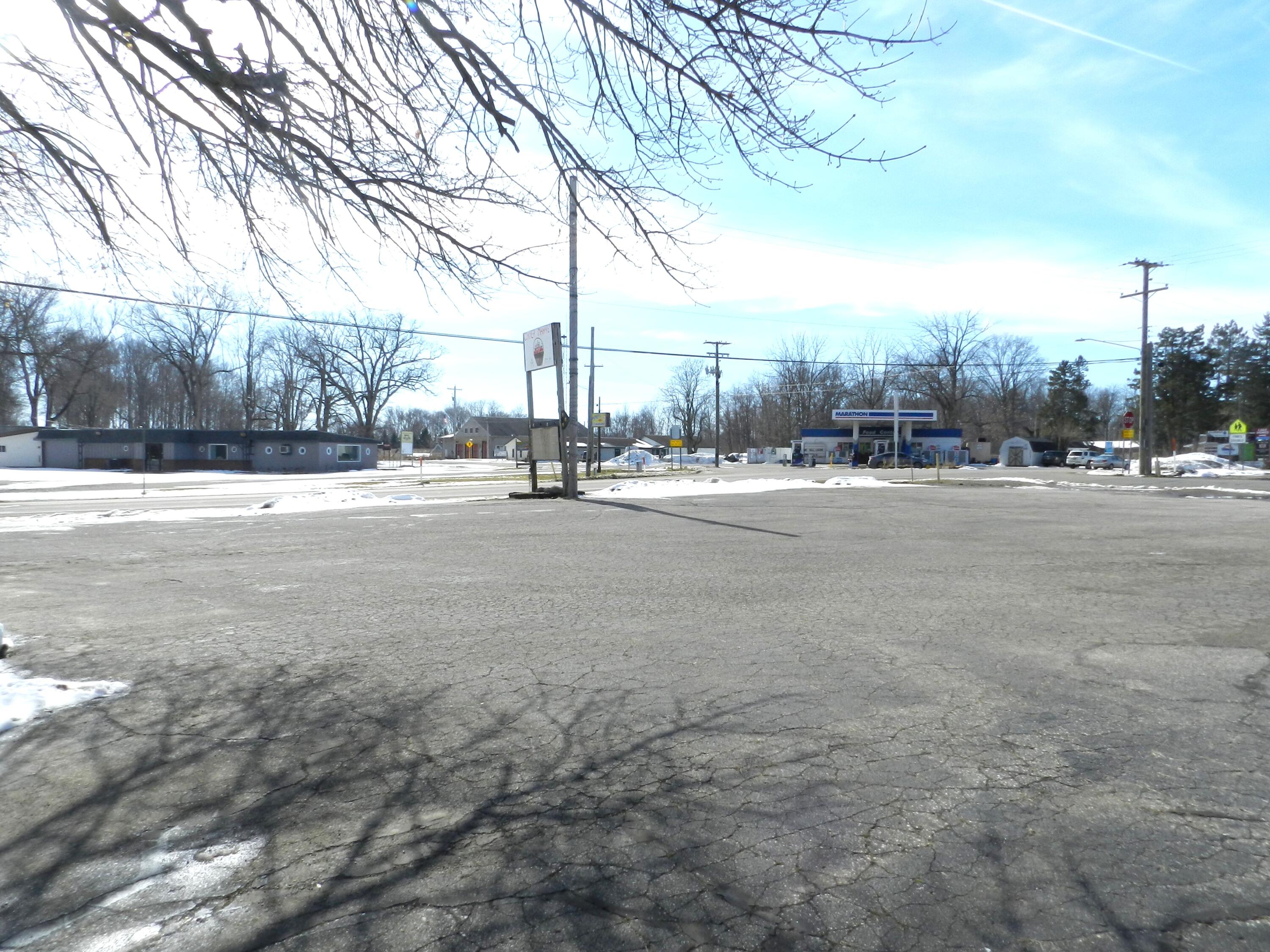67734 M-152 Keeler Township MI 49047