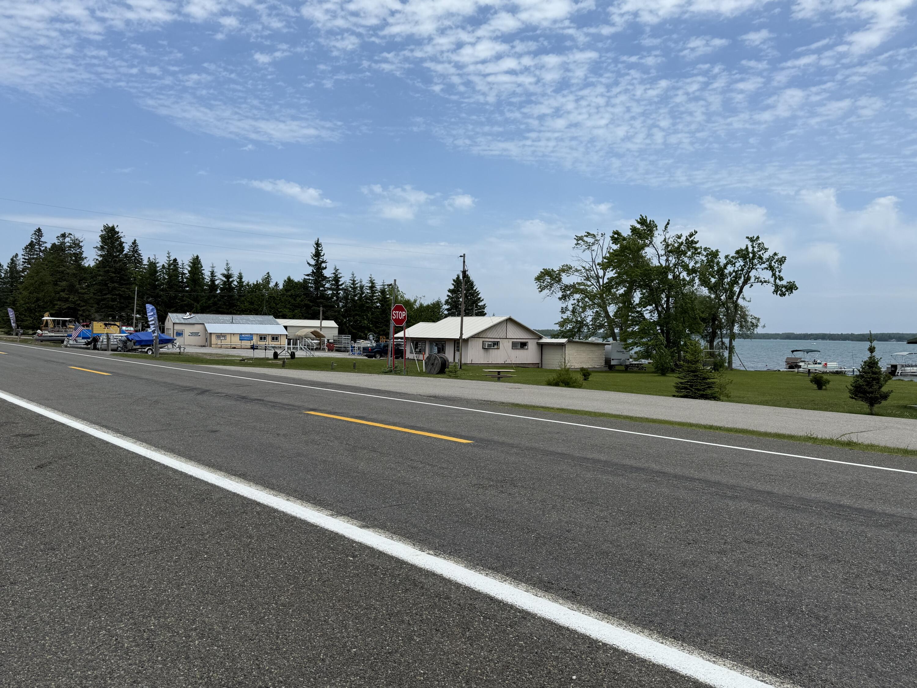 15279 Us-23 S Krakow Township MI 49777