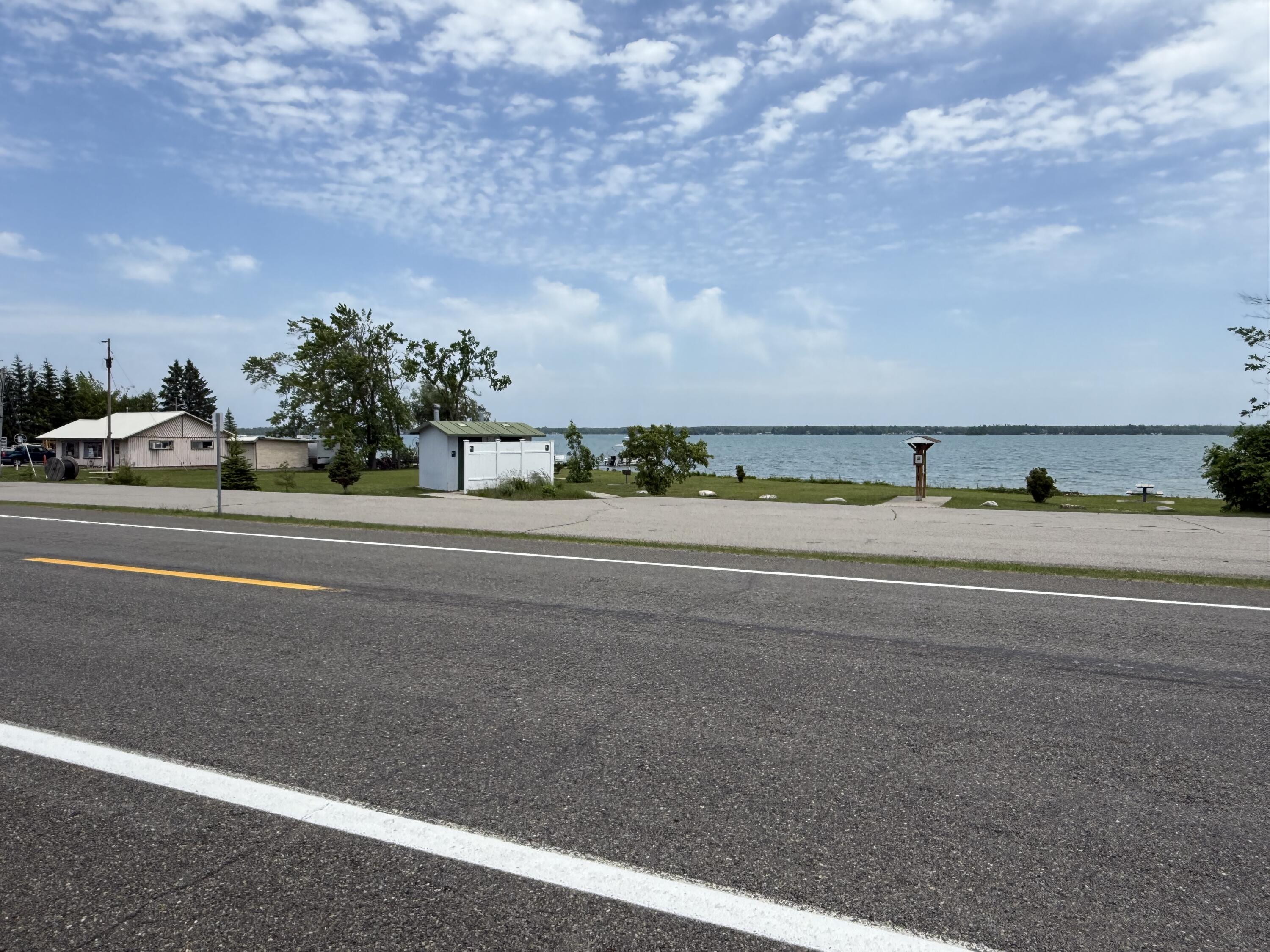 15279 Us-23 S Krakow Township MI 49777