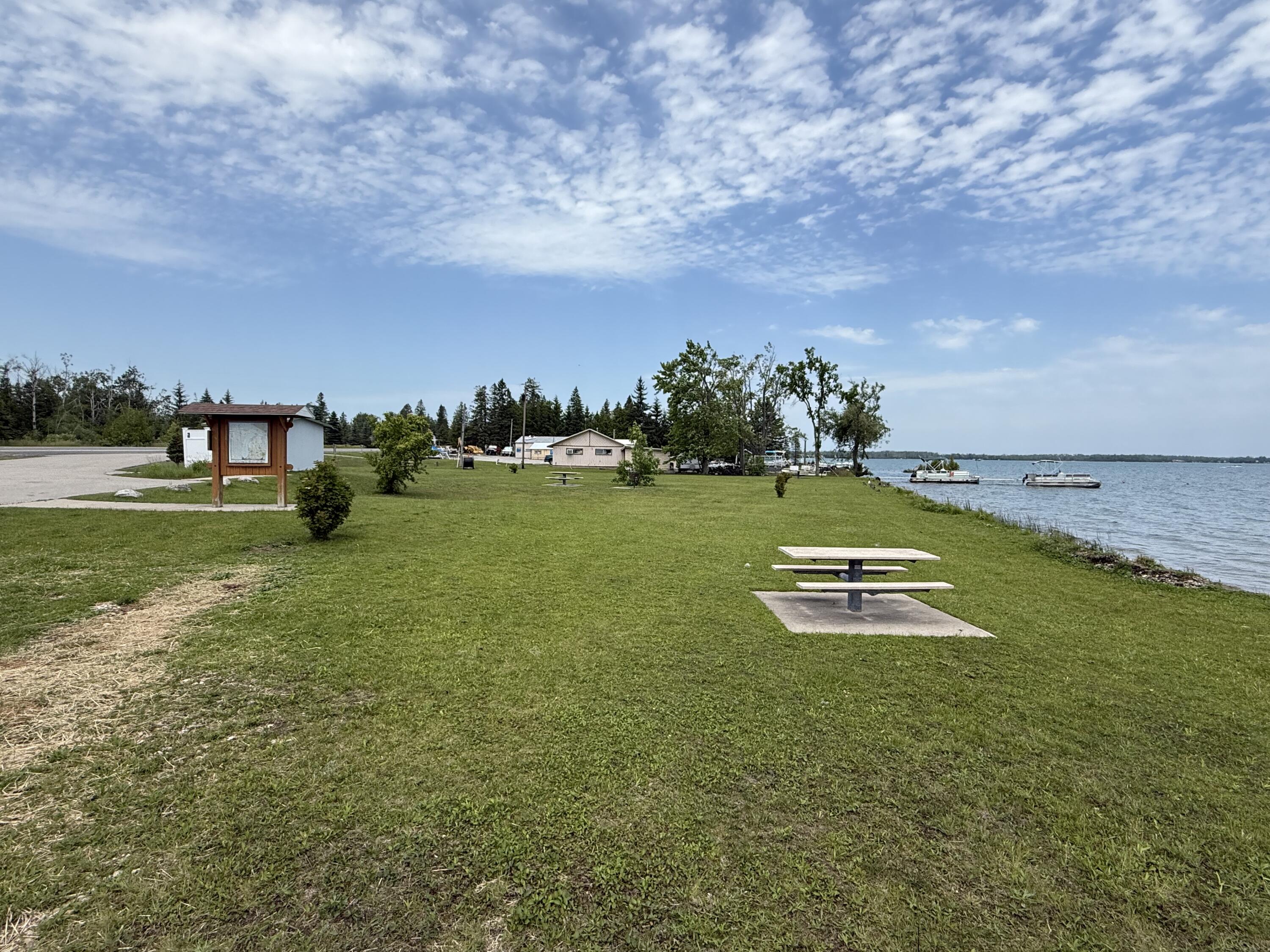 15279 Us-23 S Krakow Township MI 49777