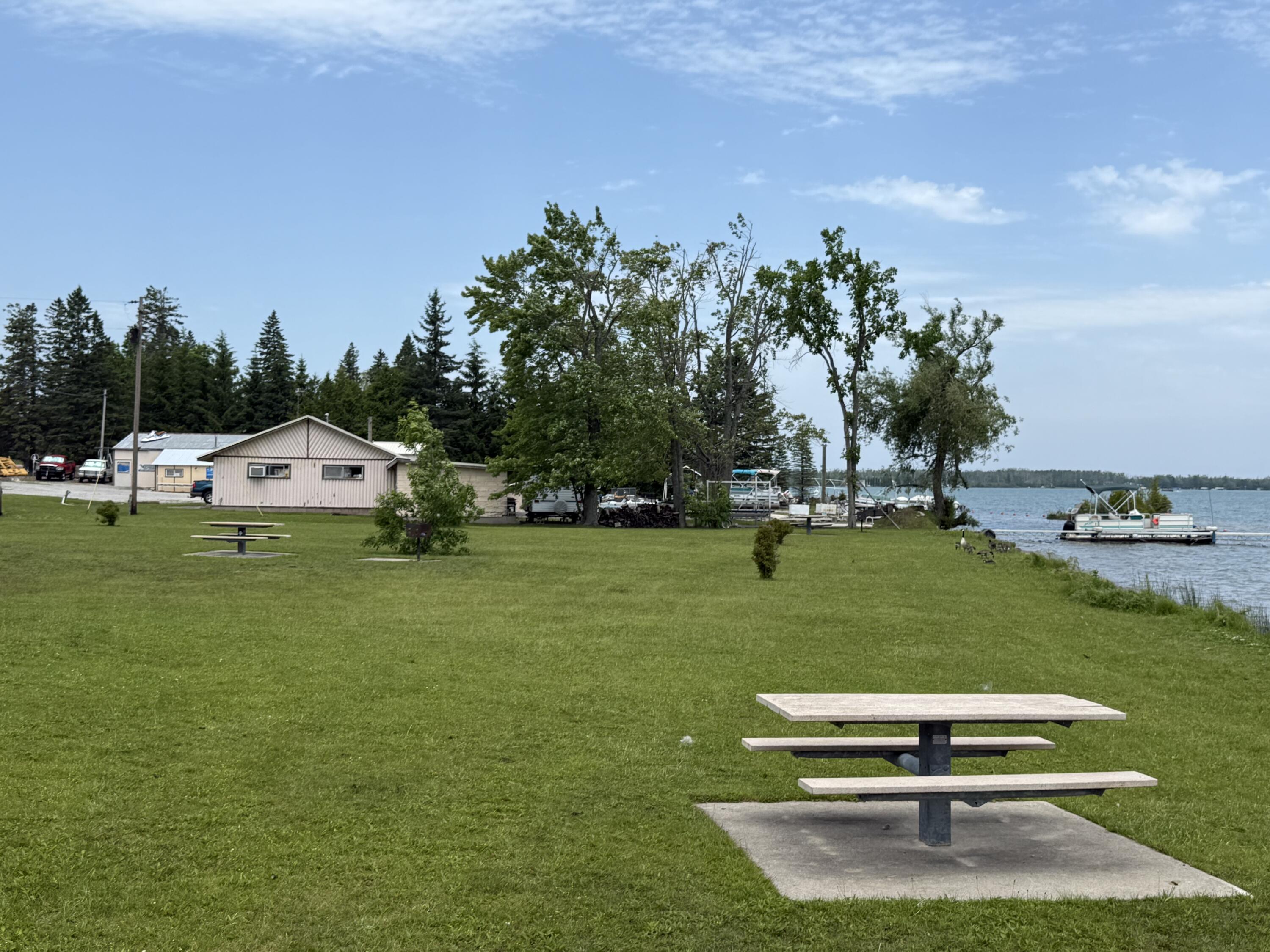 15279 Us-23 S Krakow Township MI 49777