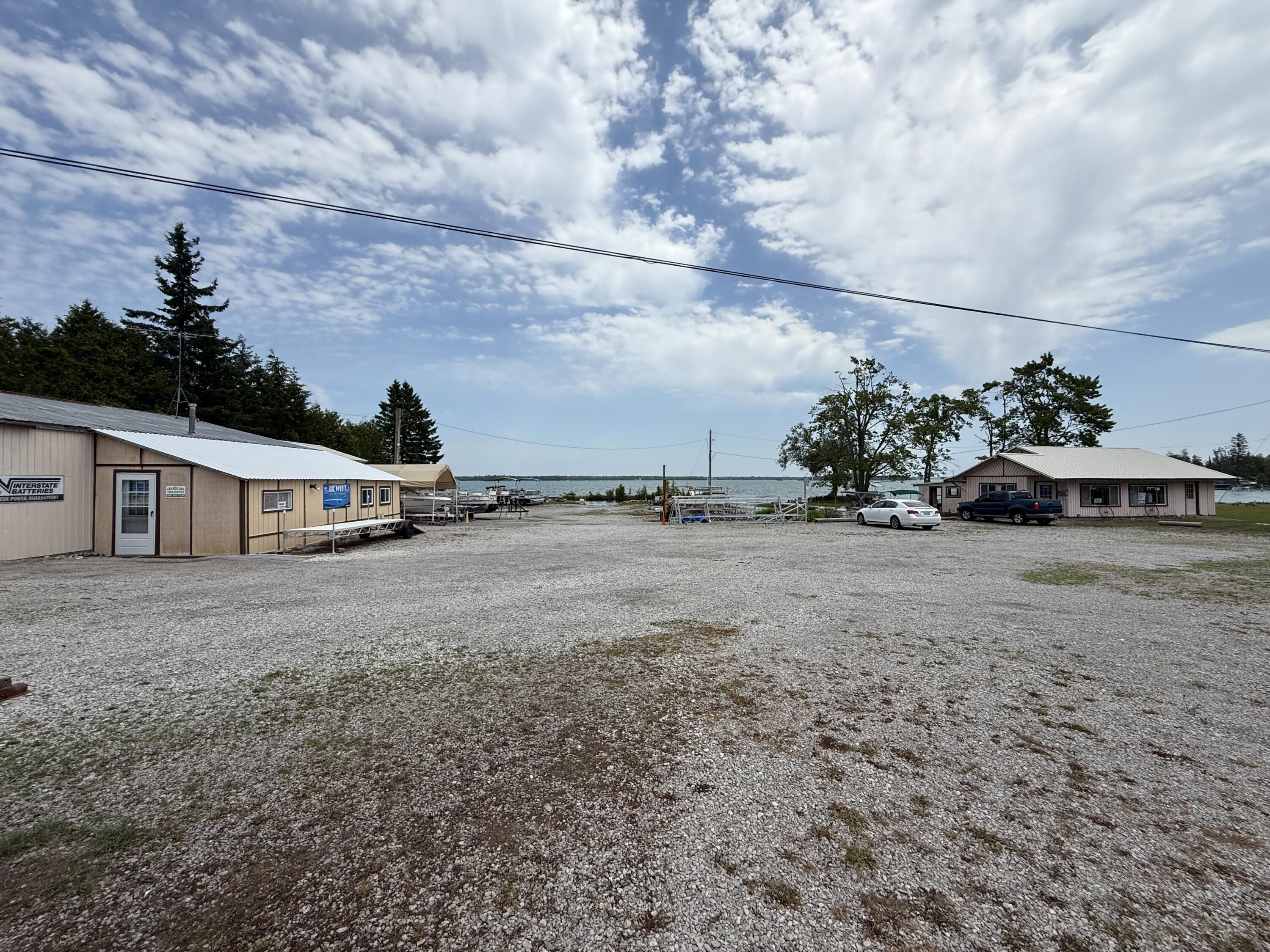 15279 Us-23 S Krakow Township MI 49777